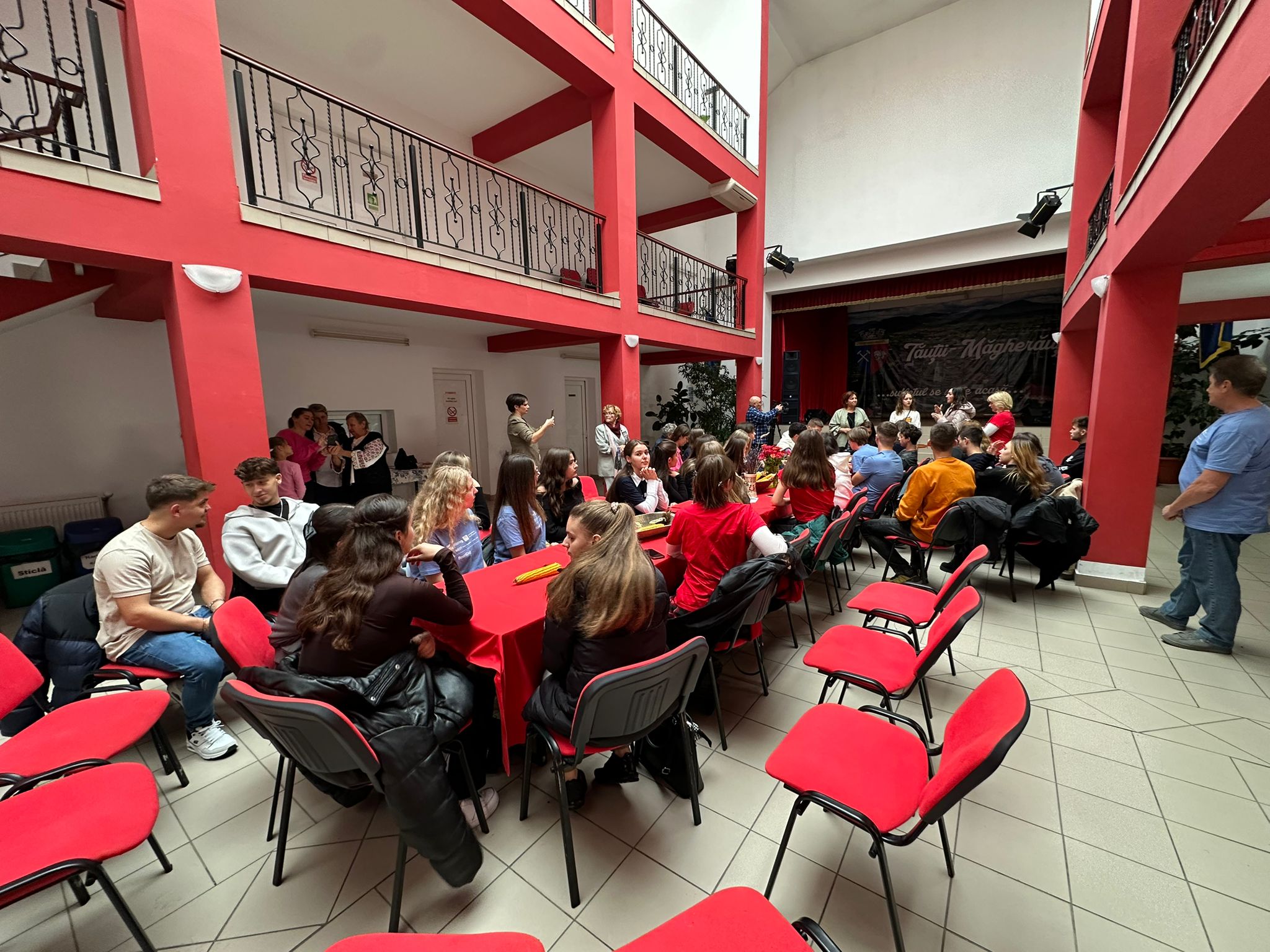 Training at “Acasă” Museum (Tăuții Măgherăuș) + beadwork workshop media